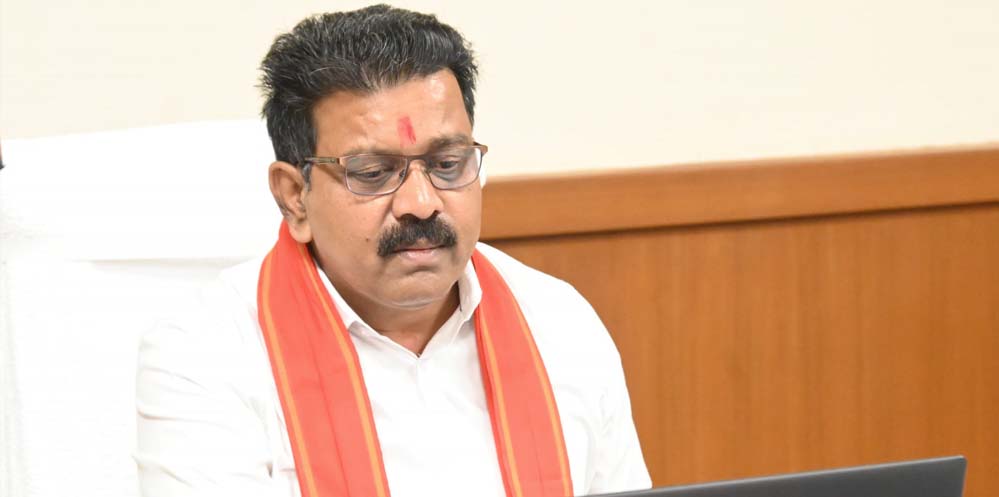 रायपुर : उप मुख्यमंत्री विजय शर्मा ने की सुशासन तिहार की तैयारियों की समीक्षा
