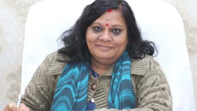 MP की लेडी अफसर लक्ष्मी गामड़ की पोस्ट पर हंगामा, ‘थप्पड़ मारने वाला असिस्टेंट’ की मांग