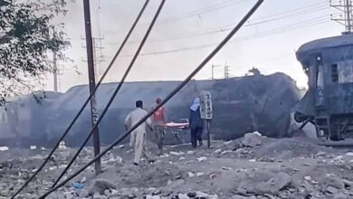बलूचिस्तान में बड़ा धमाका: मालगाड़ी पटरी से उतरी, 7 की मौत और कई घायल बलूचिस्तान में बड़ा धमाका: मालगाड़ी पटरी से उतरी, 7 की मौत और कई घायल