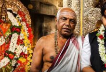 रणवीर सिंह ने मैसूर के चामुंडेश्वरी मंदिर में किए दर्शन, पूजा के बाद चर्चा में आए रणवीर सिंह ने मैसूर के चामुंडेश्वरी मंदिर में किए दर्शन, पूजा के बाद चर्चा में आए