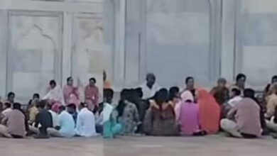 ताजमहल में भजन-कीर्तन का वीडियो वायरल, सुरक्षा व्यवस्था पर उठे सवाल