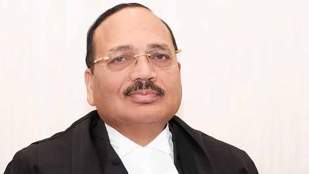 सूर्यकांत ने फर्जी बयान पर जताई कड़ी आपत्ति, कहा- यह सामाजिक उकसावे की साजिश है सूर्यकांत ने फर्जी बयान पर जताई कड़ी आपत्ति, कहा- यह सामाजिक उकसावे की साजिश है