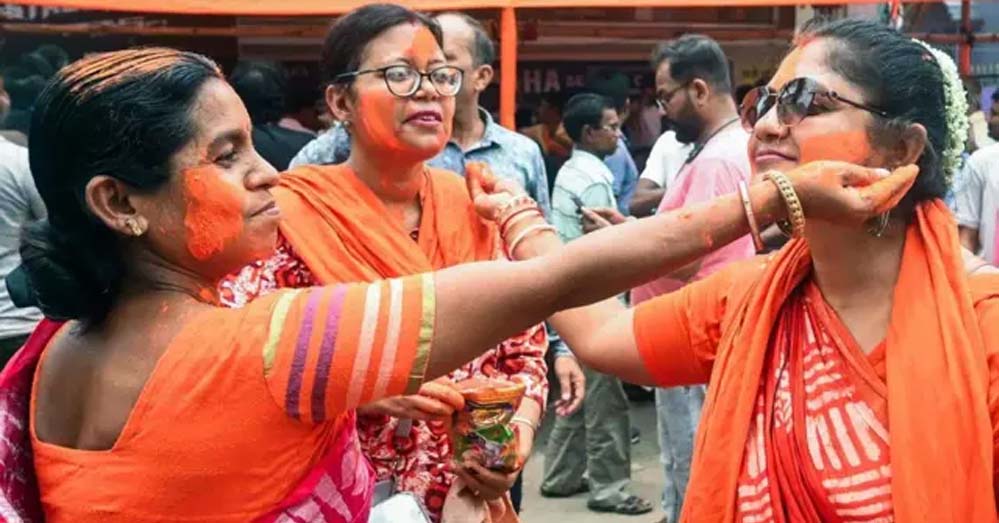 बंगाल में बीजेपी ने 9 मई क्यों चुनी शपथ ग्रहण की तारीख? जानें दिन का खास महत्व बंगाल में बीजेपी ने 9 मई क्यों चुनी शपथ ग्रहण की तारीख? जानें दिन का खास महत्व