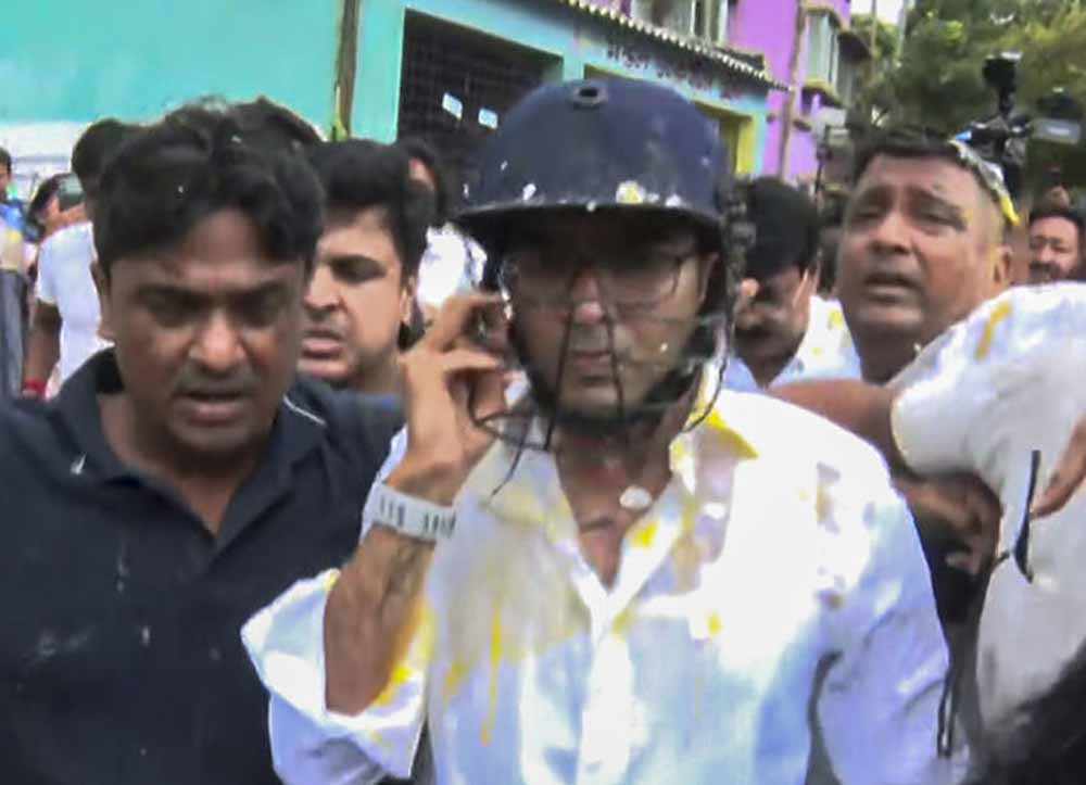 सोनारपुर हमले में नया मोड़: गिरफ्तार आरोपी TMC नेता लवली मैत्रा से जुड़े बताए जा रहे सोनारपुर हमले में नया मोड़: गिरफ्तार आरोपी TMC नेता लवली मैत्रा से जुड़े बताए जा रहे
