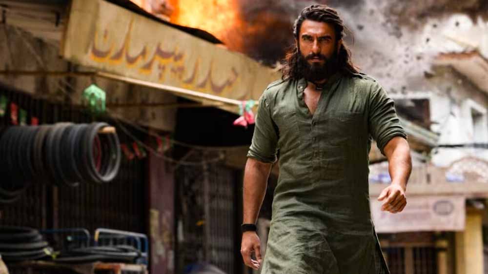रणवीर सिंह की ‘धुरंधर 2’ ओटीटी पर जल्द, ड्यूल रिलीज स्ट्रैटजी से बढ़ा क्रेज रणवीर सिंह की ‘धुरंधर 2’ ओटीटी पर जल्द, ड्यूल रिलीज स्ट्रैटजी से बढ़ा क्रेज