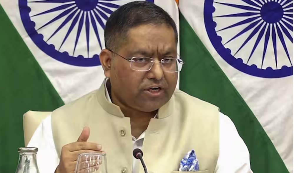 MEA के एक्शन से मची खलबली: अवैध बांग्लादेशियों को खदेड़ने का प्लान MEA के एक्शन से मची खलबली: अवैध बांग्लादेशियों को खदेड़ने का प्लान