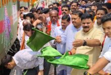 पश्चिम चंपारण को दो नई ट्रेनों की सौगात, नरकटियागंज से दरभंगा और सिकटा से मुजफ्फरपुर सेवा शुरू