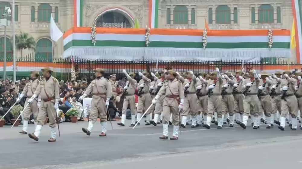 UP Home Guard Salary 2026: जानें सैलरी, भत्ता और ड्यूटी की पूरी डिटेल UP Home Guard Salary 2026: जानें सैलरी, भत्ता और ड्यूटी की पूरी डिटेल