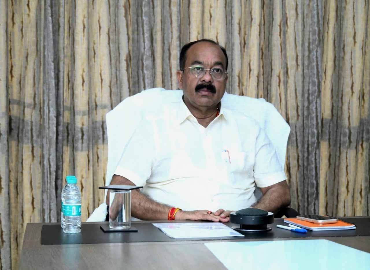 पुलिस को मिली अत्याधुनिक मोबाइल फॉरेंसिक वैन पुलिस को मिली अत्याधुनिक मोबाइल फॉरेंसिक वैन
