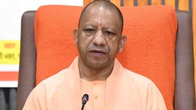 योगी सरकार का बड़ा फैसला, विश्वविद्यालयों और महाविद्यालयों में ड्रेस कोड होगा अनिवार्य योगी सरकार का बड़ा फैसला, विश्वविद्यालयों और महाविद्यालयों में ड्रेस कोड होगा अनिवार्य
