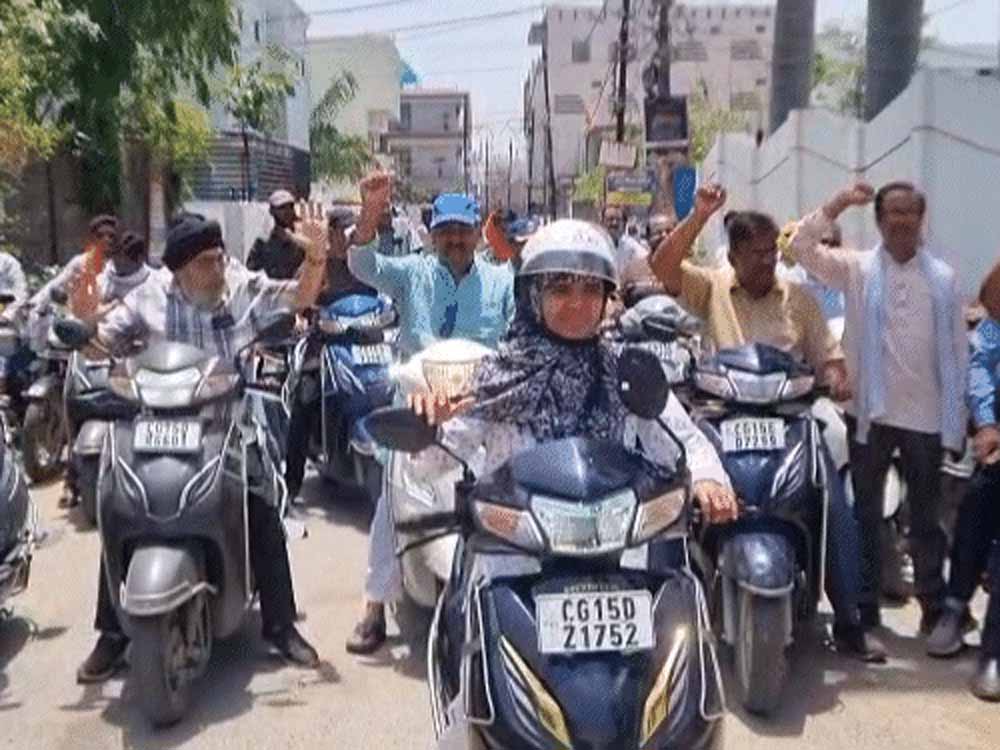 छत्तीसगढ़ में दवा कारोबार ठप, रायपुर-बिलासपुर समेत 18 हजार मेडिकल स्टोर बंद छत्तीसगढ़ में दवा कारोबार ठप, रायपुर-बिलासपुर समेत 18 हजार मेडिकल स्टोर बंद