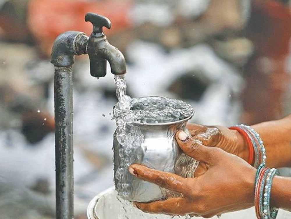 पानी बचाने की बड़ी पहल! सार्वजनिक नलों का होगा सर्वे, समीक्षा बैठक में बना प्लान