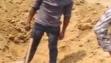 कोरबा में ट्विशा जैसा मामला! दफनाने के 4 दिन बाद कब्र से निकाला विवाहिता का शव कोरबा में ट्विशा जैसा मामला! दफनाने के 4 दिन बाद कब्र से निकाला विवाहिता का शव