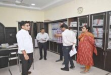 डायवर्सन मामलों में लापरवाही पर भड़के मंत्री टंकराम वर्मा, SDM को लगाई फटकार
