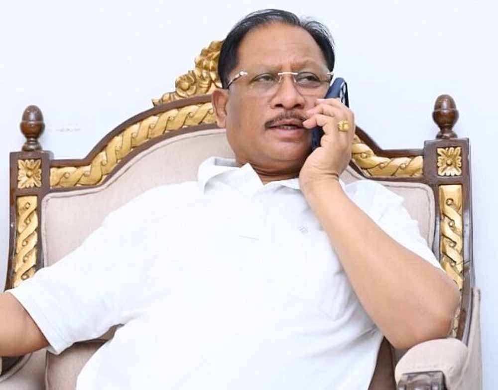 पेयजल संकट की खबरों पर CM साय सख्त, कलेक्टर को फोन कर तुरंत समाधान के निर्देश पेयजल संकट की खबरों पर CM साय सख्त, कलेक्टर को फोन कर तुरंत समाधान के निर्देश