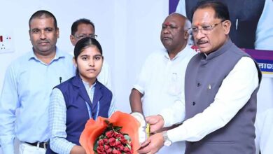 CM साय का संदेश: सपना देखो, लक्ष्य बनाओ और मेहनत करो- बलरामपुर में मेधावी छात्रों का सम्मान