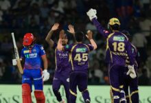 KKR गेंदबाजों के सामने संघर्ष करती दिखी दिल्ली, 20 ओवर में सिर्फ 142 रन बना सकी टीम