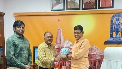 उच्च शिक्षा मंत्री से मिले कुलपति प्रो. दयाल,विश्वविद्यालय के गुणात्मक विकास और समस्याओं पर हुई चर्चा उच्च शिक्षा मंत्री से मिले कुलपति प्रो. दयाल,विश्वविद्यालय के गुणात्मक विकास और समस्याओं पर हुई चर्चा