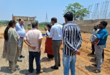 बस्तर में सड़कों और पुलों के काम में आएगी तेजी, लोक निर्माण विभाग के सचिव ने अधिकारियों व ठेकेदारों की ली बैठक