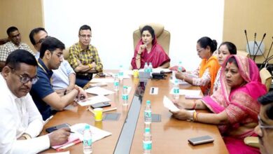 ज्यमंत्रीकृष्णा गौर ने की अयोध्या बायपास पर सड़क निर्माण और जल निकासी व्यवस्था की समीक्षा, जलभराव रोकने दिए सख्त निर्देश ज्यमंत्रीकृष्णा गौर ने की अयोध्या बायपास पर सड़क निर्माण और जल निकासी व्यवस्था की समीक्षा, जलभराव रोकने दिए सख्त निर्देश