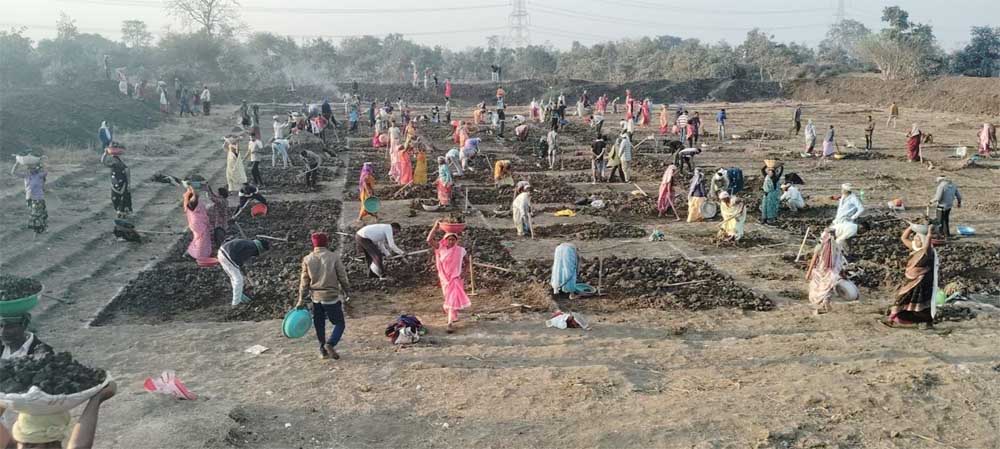 “जल संरक्षण के साथ मिल रहा बंपर रोजगार, मोर गांव, मोर तरिया” अभियान से संवर रहे ग्रामीण क्षेत्र “जल संरक्षण के साथ मिल रहा बंपर रोजगार, मोर गांव, मोर तरिया” अभियान से संवर रहे ग्रामीण क्षेत्र