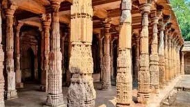 भोजशाला विवाद पर मप्र हाई कोर्ट का बड़ा फैसला, परिसर को माना मंदिर; मुस्लिम पक्ष को अलग जमीन देने के निर्देश भोजशाला विवाद पर मप्र हाई कोर्ट का बड़ा फैसला, परिसर को माना मंदिर; मुस्लिम पक्ष को अलग जमीन देने के निर्देश