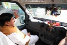 सादगी का संदेश : मुख्यमंत्री डॉ. यादव बस में जनप्रतिनिधियों और अधिकारियों के साथ पहुंचे उज्जैन