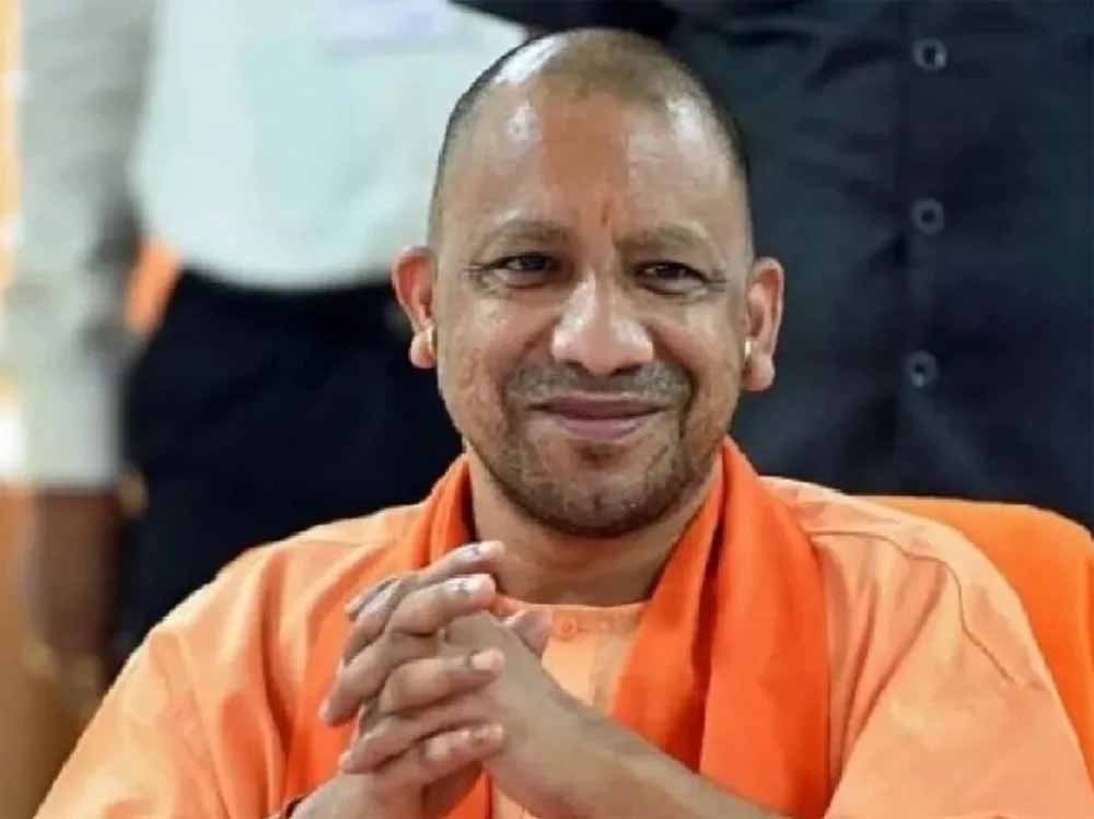 महराजगंज में मुख्यमंत्री ने बांटे स्वीकृति पत्र, चेक और टूलकिट महराजगंज में मुख्यमंत्री ने बांटे स्वीकृति पत्र, चेक और टूलकिट