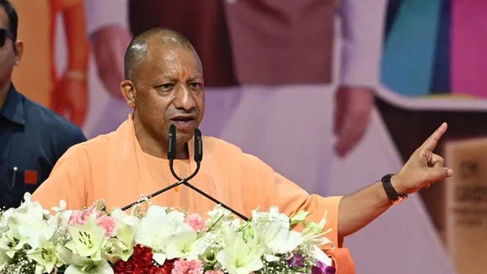 सीएम योगी का विपक्ष पर हमला: ‘पहले तारों पर सुखते थे कपड़े, अब बिजली संकट पर राजनीति’ सीएम योगी का विपक्ष पर हमला: ‘पहले तारों पर सुखते थे कपड़े, अब बिजली संकट पर राजनीति’