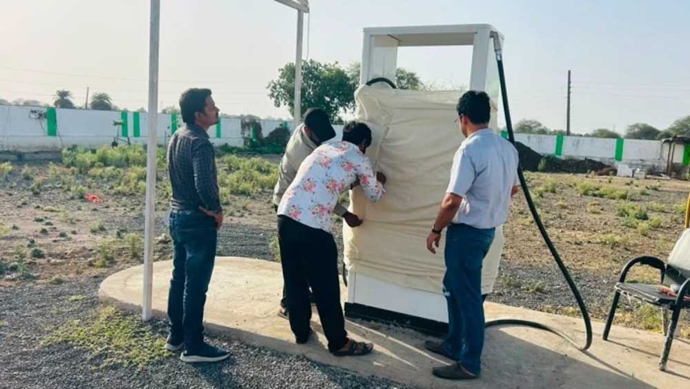 इंदौर में नकली बायो डीजल बेचने वाले डीजल पंप पर कार्रवाई, प्रतिष्ठान सील इंदौर में नकली बायो डीजल बेचने वाले डीजल पंप पर कार्रवाई, प्रतिष्ठान सील
