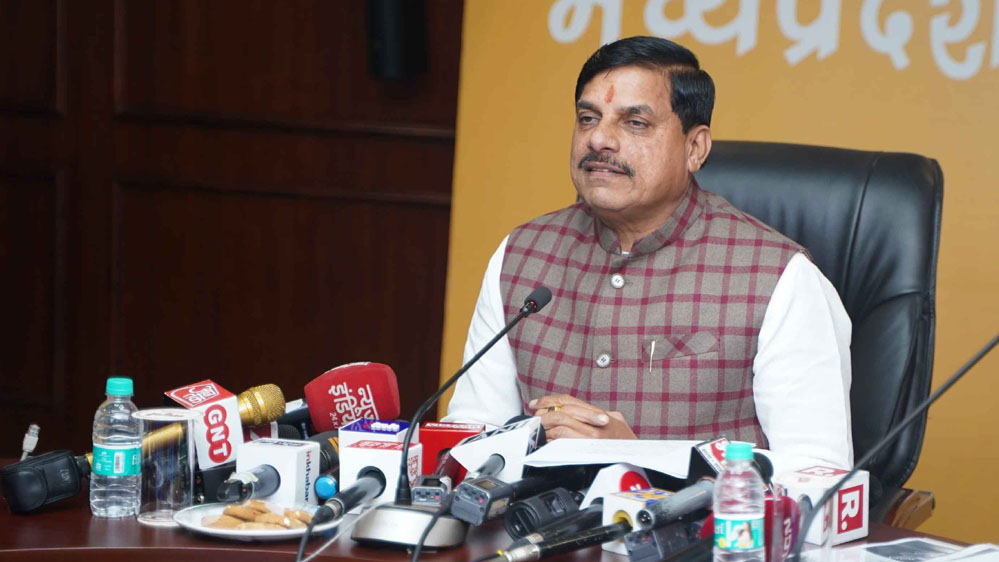 मोहन सरकार में बड़े फेरबदल की तैयारी, ये नाम हो सकते हैं मंत्रिमंडल में शामिल! मोहन सरकार में बड़े फेरबदल की तैयारी, ये नाम हो सकते हैं मंत्रिमंडल में शामिल!