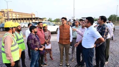वित्त मंत्री ओपी चौधरी ने नवा रायपुर में विकास कार्यों का किया निरीक्षण वित्त मंत्री ओपी चौधरी ने नवा रायपुर में विकास कार्यों का किया निरीक्षण