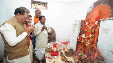 मुख्यमंत्री विष्णुदेव साय ने ऐतिहासिक चतुर्भुज विष्णु मंदिर में की पूजा-अर्चना, प्रदेश की सुख-समृद्धि की कामना