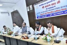 उप मुख्यमंत्री अरुण साव ने स्वच्छता दीदियों के नियमित स्वास्थ्य जांच और सुरक्षा किट प्रदान करने के दिए निर्देश