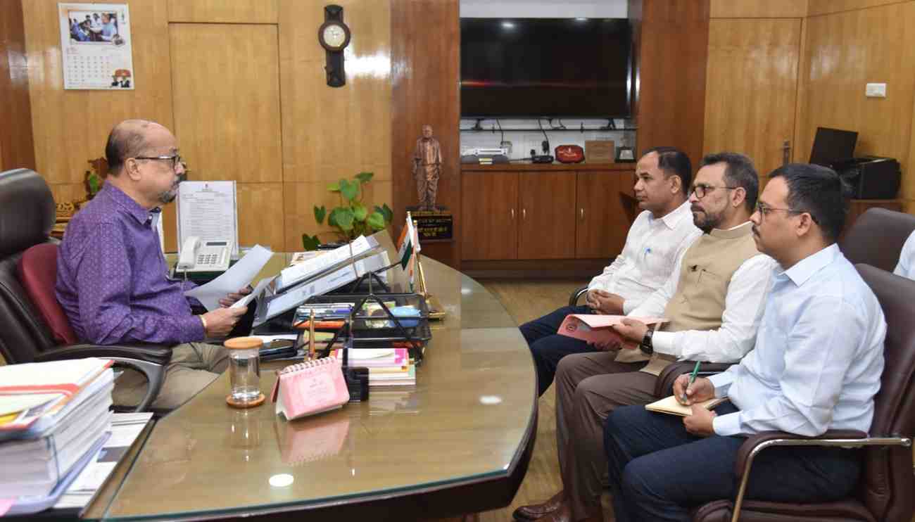 पेड़ों की सुरक्षा और संवर्धन पर समुचित ध्यान देने की आवश्यकता – राज्यपाल डेका पेड़ों की सुरक्षा और संवर्धन पर समुचित ध्यान देने की आवश्यकता – राज्यपाल डेका