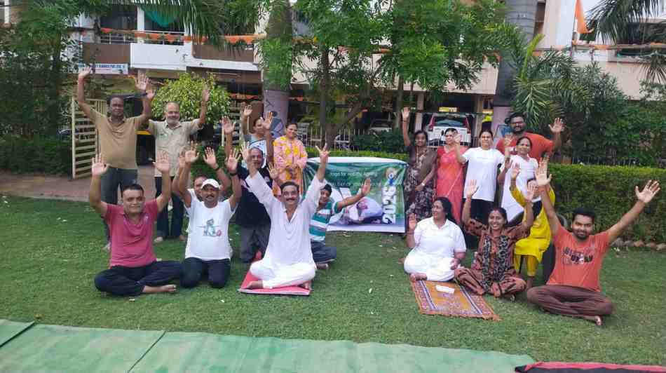 अंतरास्ट्रीय योग दिवस श्रीराम हाइट सोसाइटी में हर्षोल्लास के साथ मनाया गया अंतरास्ट्रीय योग दिवस श्रीराम हाइट सोसाइटी में हर्षोल्लास के साथ मनाया गया
