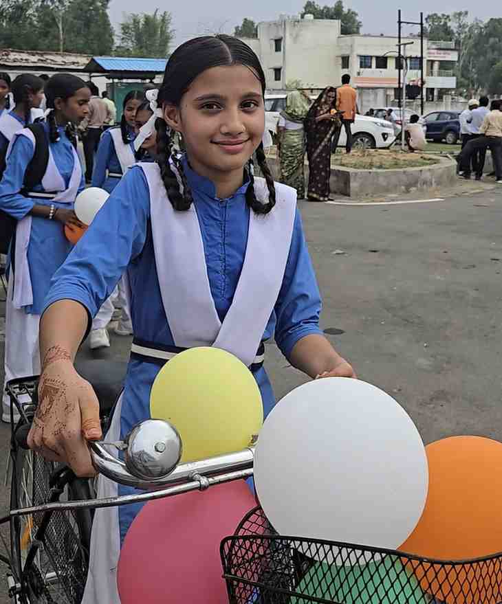 सरस्वती साइकिल योजना से वैष्णवी के सपनों को मिली नई उड़ान,सरस्वती साइकिल योजना से शिक्षा की राह हुई आसान
