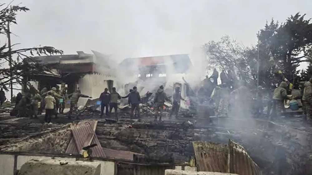सिक्किम के ऐतिहासिक थंगू सेरतोक गुम्पा मठ में भीषण आग, सदियों पुरानी धरोहर राख सिक्किम के ऐतिहासिक थंगू सेरतोक गुम्पा मठ में भीषण आग, सदियों पुरानी धरोहर राख