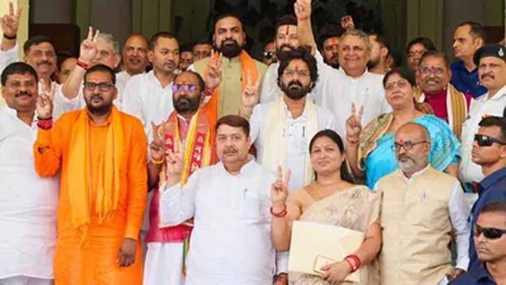 बिहार विधानपरिषद चुनाव में एनडीए के सभी 10 उम्मीदवार निर्विरोध चुने गए, वोटिंग की स्थिति नहीं बनी बिहार विधानपरिषद चुनाव में एनडीए के सभी 10 उम्मीदवार निर्विरोध चुने गए, वोटिंग की स्थिति नहीं बनी