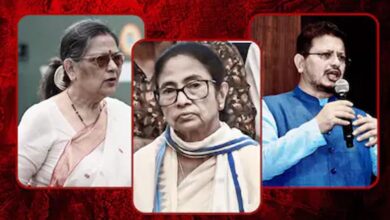 TMC में बगावत से ममता बनर्जी को बड़ा झटका, बड़े नेताओं के जाने के बाद कितनी बची राजनीतिक ताकत? TMC में बगावत से ममता बनर्जी को बड़ा झटका, बड़े नेताओं के जाने के बाद कितनी बची राजनीतिक ताकत?