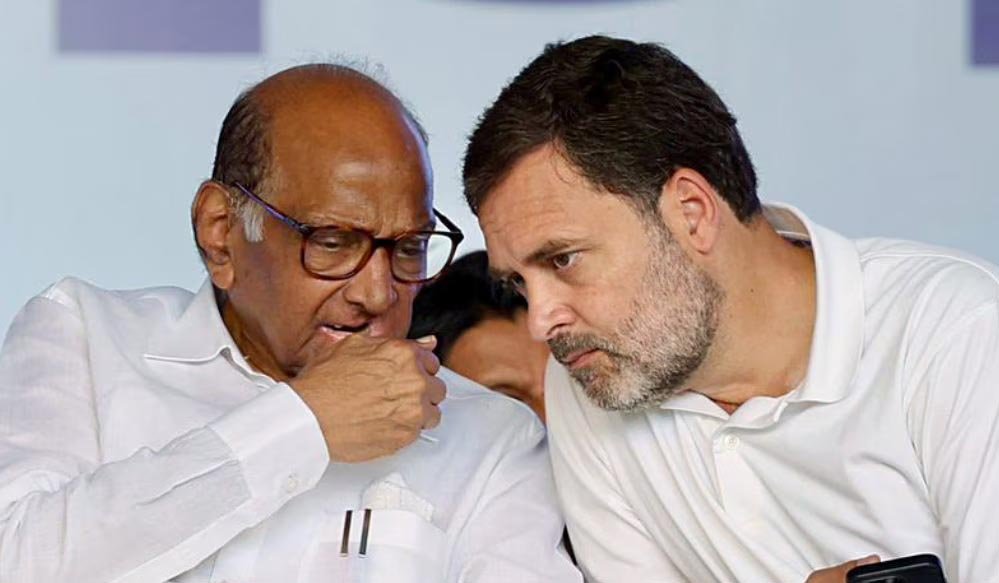 कांग्रेस में होगा शरद पवार की NCP(SP) का विलय? हाईकमान के प्रस्ताव से सियासत गरम, पार्टी में बढ़ी कलह कांग्रेस में होगा शरद पवार की NCP(SP) का विलय? हाईकमान के प्रस्ताव से सियासत गरम, पार्टी में बढ़ी कलह