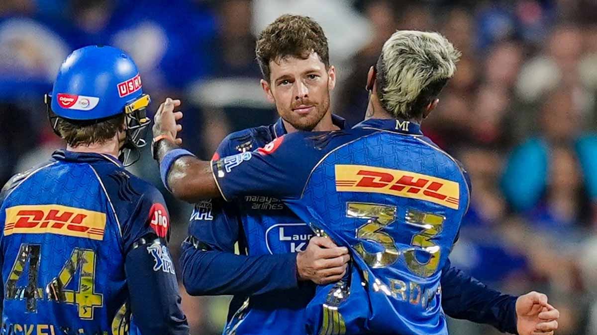 मिचेल सेंटनर का बड़ा दावा: IPL 2026 में चोट के बाद मुंबई इंडियंस ने आधी फीस दी