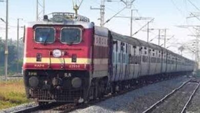 लखनऊ स्टेशन पर मेगा ब्लॉक, 14 से 23 जून तक 21 ट्रेनों का रूट बदला गया लखनऊ स्टेशन पर मेगा ब्लॉक, 14 से 23 जून तक 21 ट्रेनों का रूट बदला गया