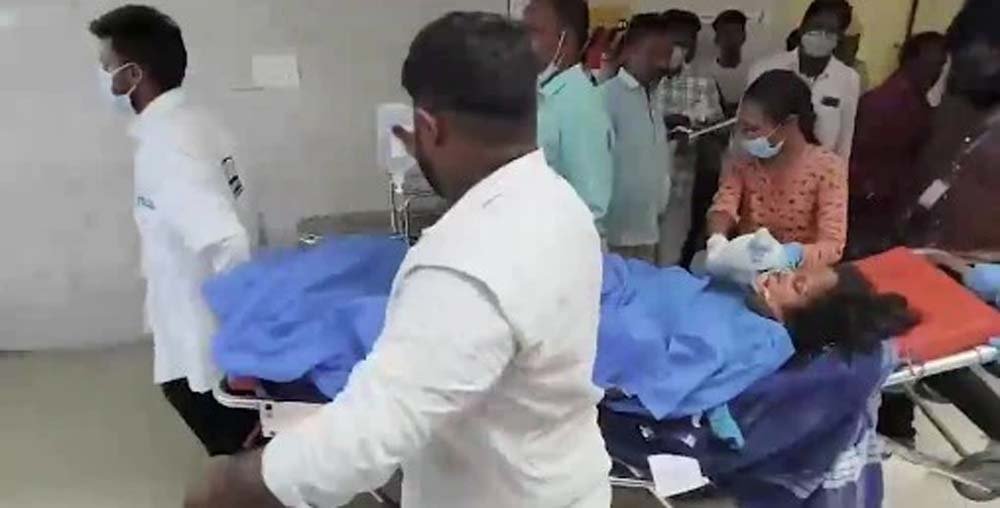 तमिलनाडु के तिरुवल्लुर में फैक्ट्री हादसा, अमोनिया गैस रिसाव से 2 की मौत तमिलनाडु के तिरुवल्लुर में फैक्ट्री हादसा, अमोनिया गैस रिसाव से 2 की मौत