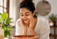 घर पर बनाएं नेचुरल फेस वॉश, बेसन, एलोवेरा और ओट्स से पाएं चमकदार और हेल्दी स्किन