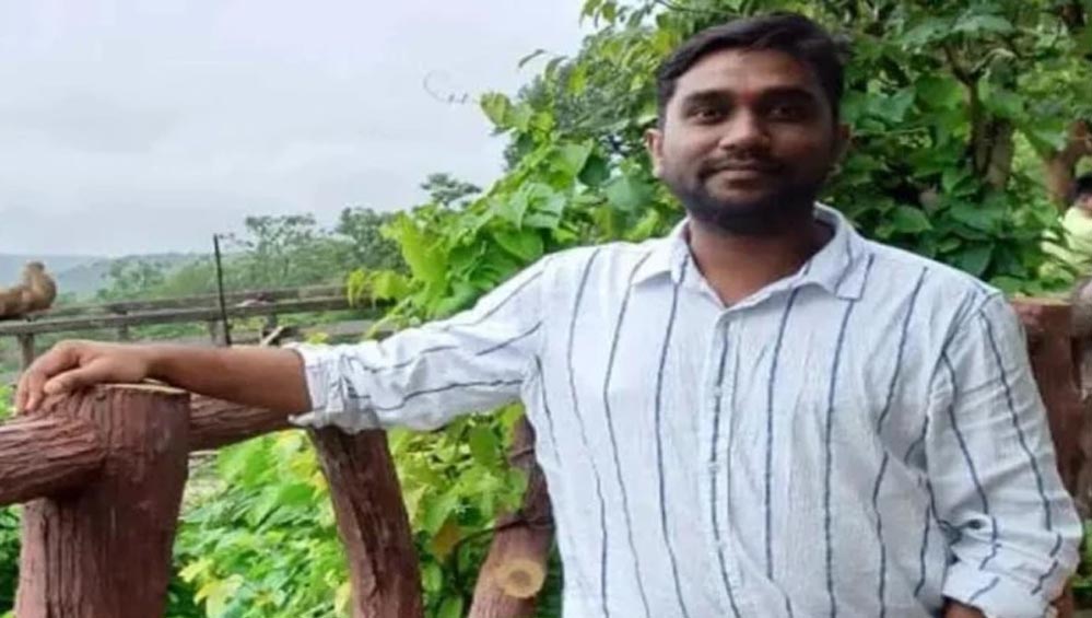 सोशल मीडिया पर दोस्ती, शादी का झांसा और दुष्कर्म का आरोप: रायपुर में नायब तहसीलदार पर केस दर्ज सोशल मीडिया पर दोस्ती, शादी का झांसा और दुष्कर्म का आरोप: रायपुर में नायब तहसीलदार पर केस दर्ज