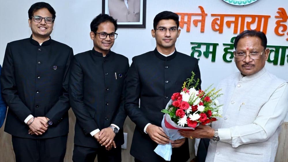 जनसेवा ही प्रशासनिक सेवा का सर्वोच्च उद्देश्य : मुख्यमंत्री विष्णु देव साय जनसेवा ही प्रशासनिक सेवा का सर्वोच्च उद्देश्य : मुख्यमंत्री विष्णु देव साय
