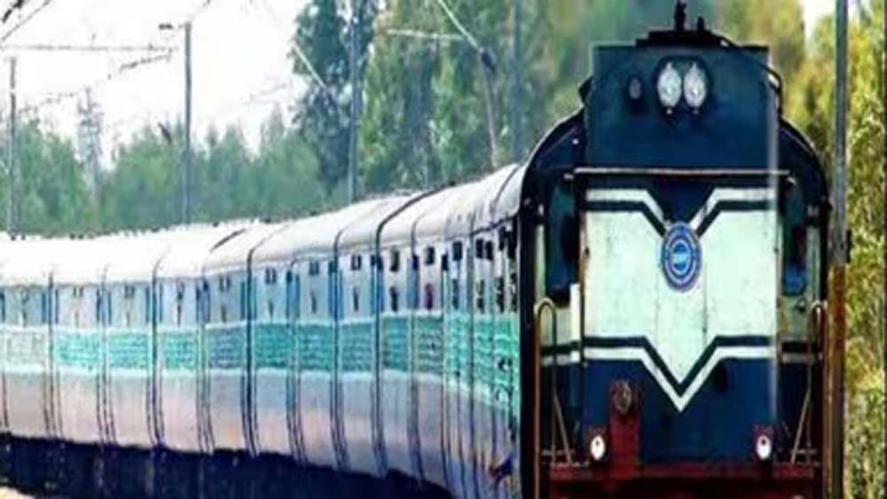 रेलवे का बड़ा कदम: रेलवन ऐप में AI फीचर, वेटिंग टिकट कन्फर्म होने की संभावना बताएगा रेलवे का बड़ा कदम: रेलवन ऐप में AI फीचर, वेटिंग टिकट कन्फर्म होने की संभावना बताएगा