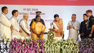 विश्व सिकल सेल दिवस पर राष्ट्रपति का बड़ा बयान, बोलीं—स्क्रीनिंग लक्ष्य समय से पहले हुआ पूरा; MP की सराहना विश्व सिकल सेल दिवस पर राष्ट्रपति का बड़ा बयान, बोलीं—स्क्रीनिंग लक्ष्य समय से पहले हुआ पूरा; MP की सराहना