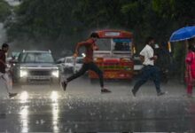 Mumbai Monsoon: बारिश से बेहाल मुंबई, अंधेरी सबवे डूबा; कई इलाकों में जलभराव, IMD का येलो अलर्ट जारी